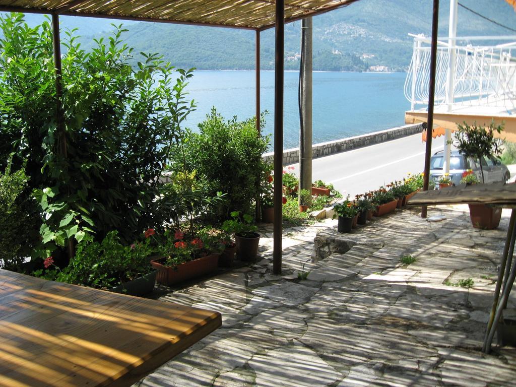 Apartments Olga Tivat Extérieur photo