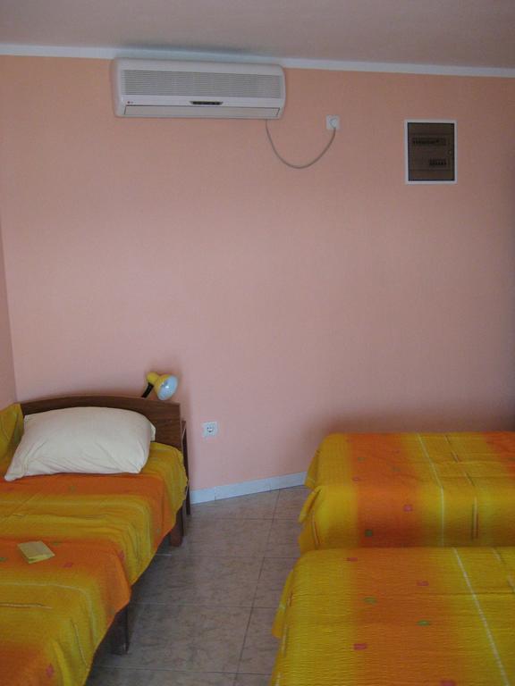 Apartments Olga Tivat Chambre photo
